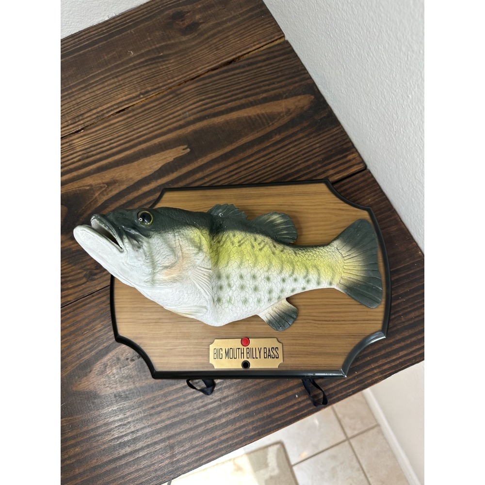 Vintage Gemmy Big Mouth Billy Bass Singing Fish Toy Wall Plaque Activated
